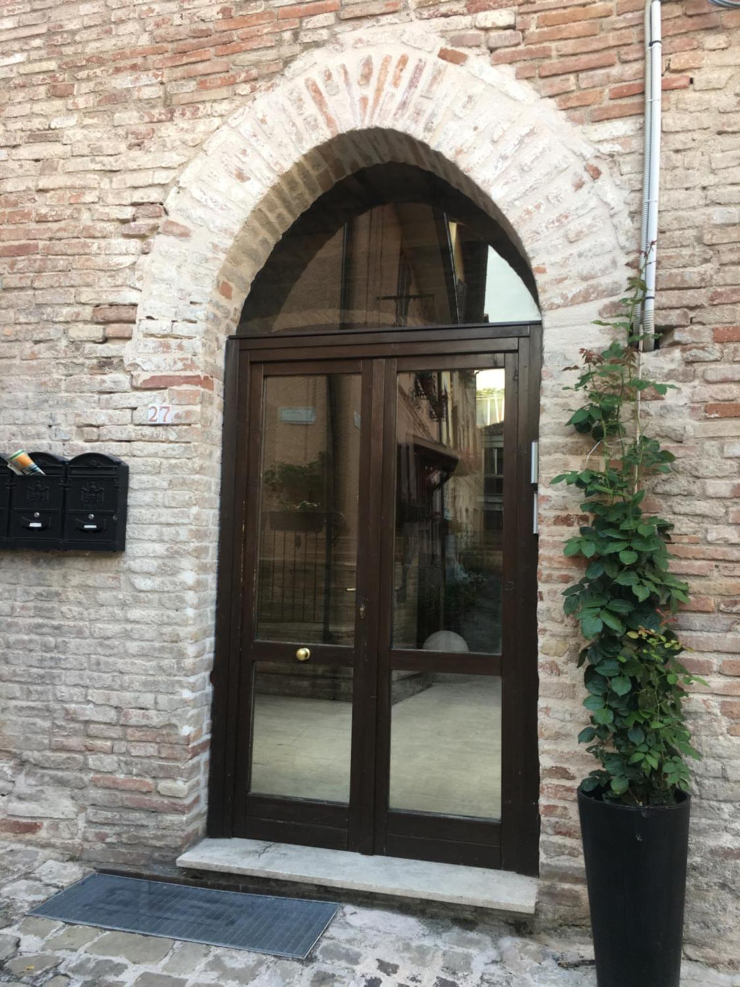 Il Borghetto Medievale Suite Fabriano Exterior foto